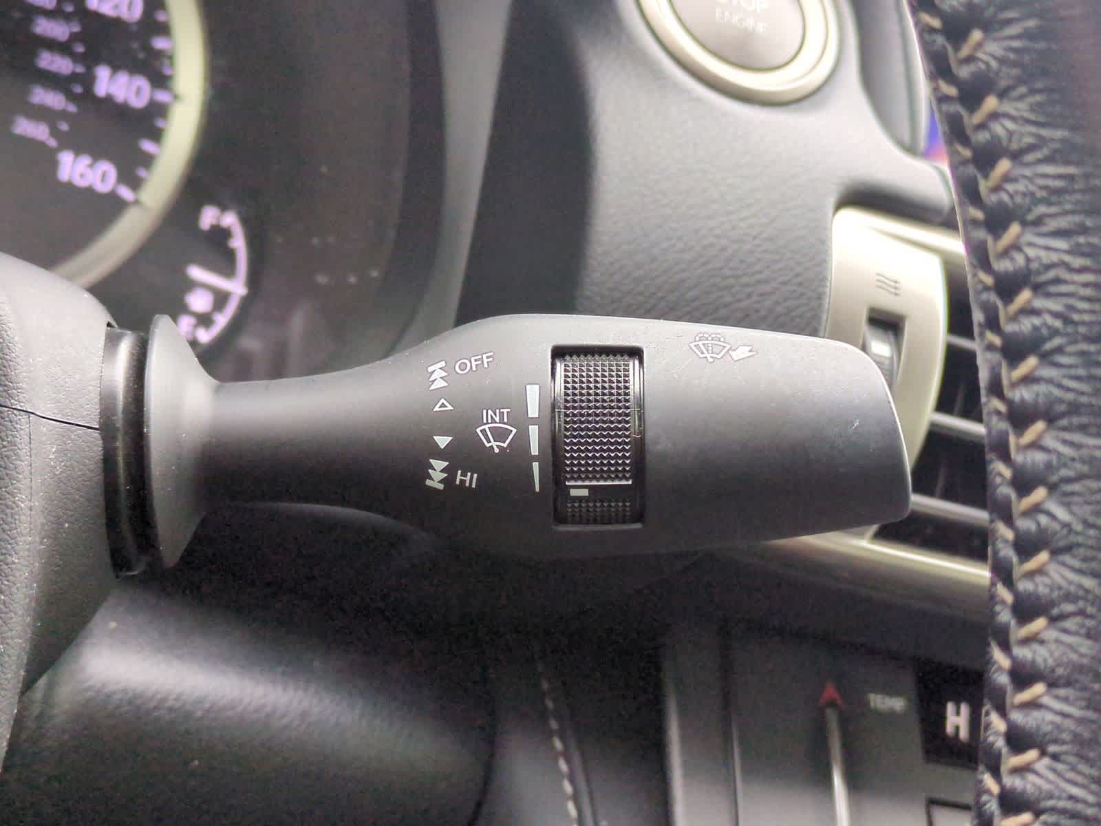 Thumbnail: 2015 Lexus IS - 27