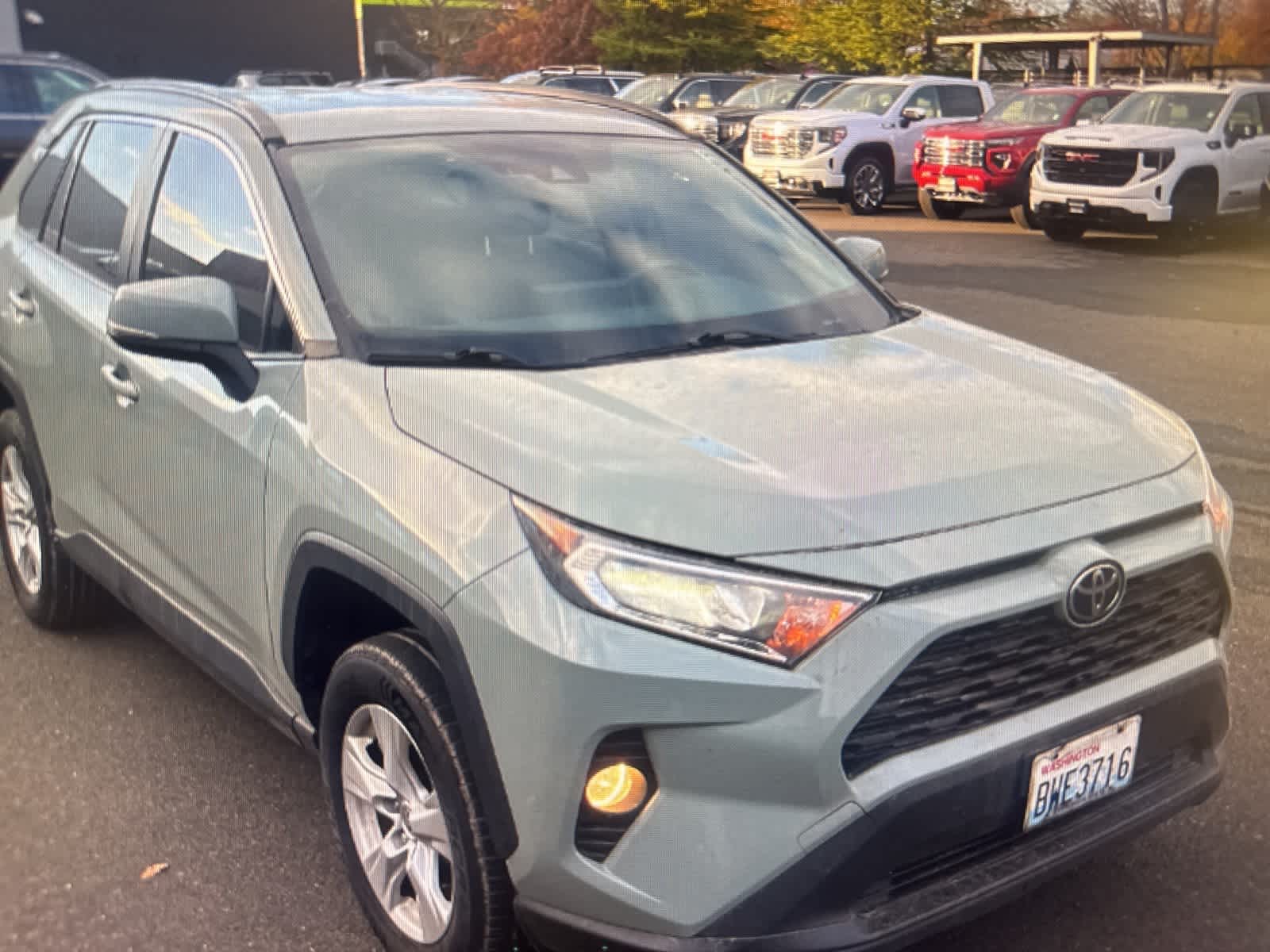 Thumbnail: 2021 Toyota RAV4 - 6