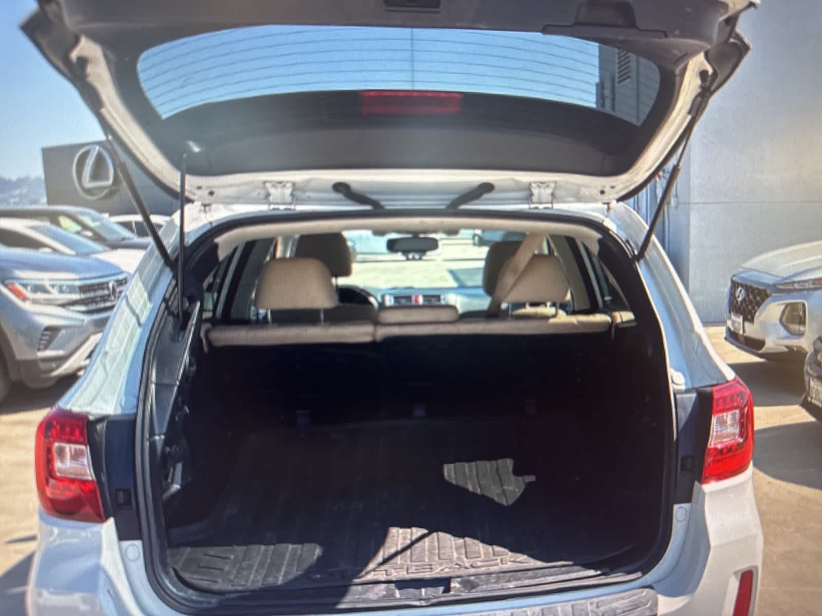 Thumbnail: 2016 Subaru Outback - 23