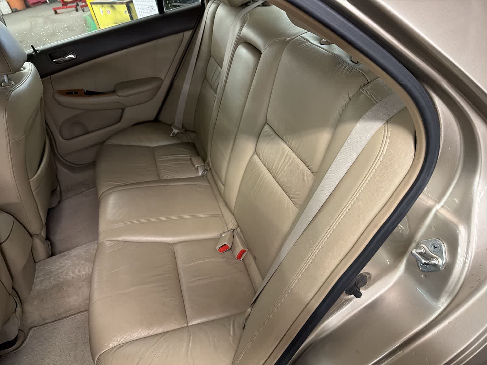 Thumbnail: 2003 Honda Accord - 21