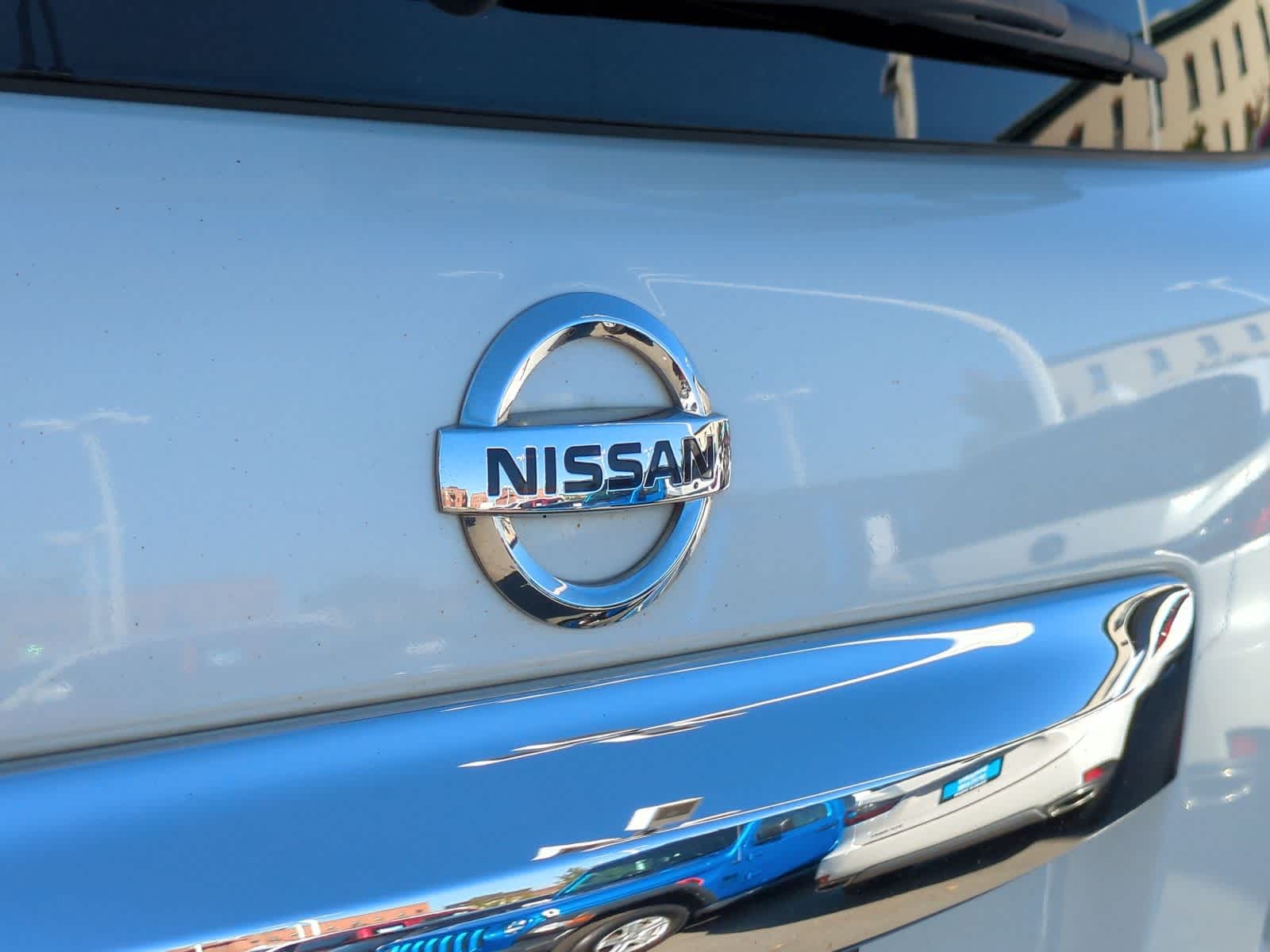 Thumbnail: 2017 Nissan Armada - 12