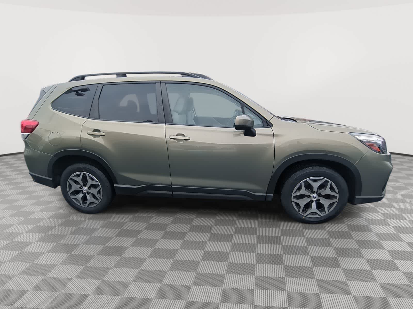 Thumbnail: 2019 Subaru Forester - 9
