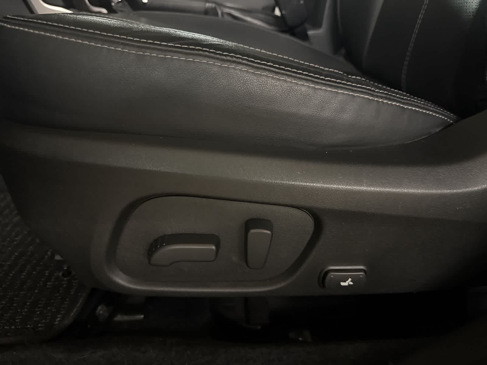 Thumbnail: 2018 Subaru Forester - 18
