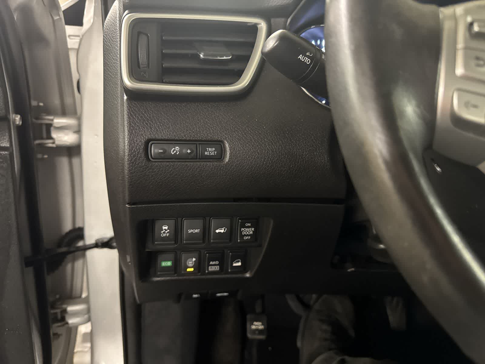 Thumbnail: 2016 Nissan Rogue - 22