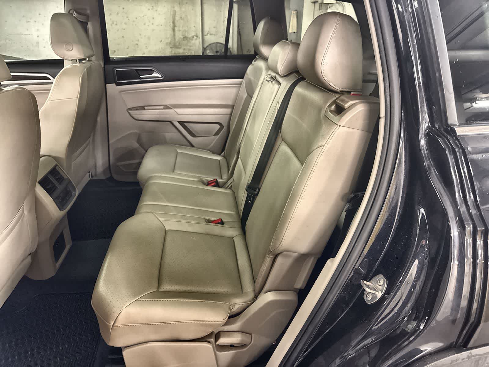 Thumbnail: 2018 Volkswagen Atlas - 21