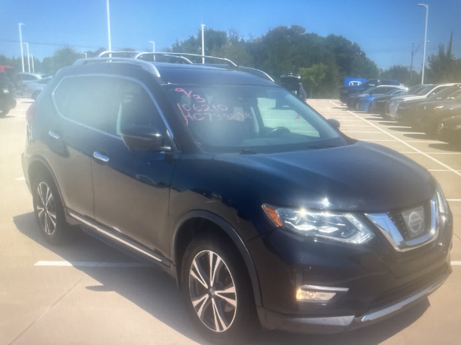 Thumbnail: 2017 Nissan Rogue - 7