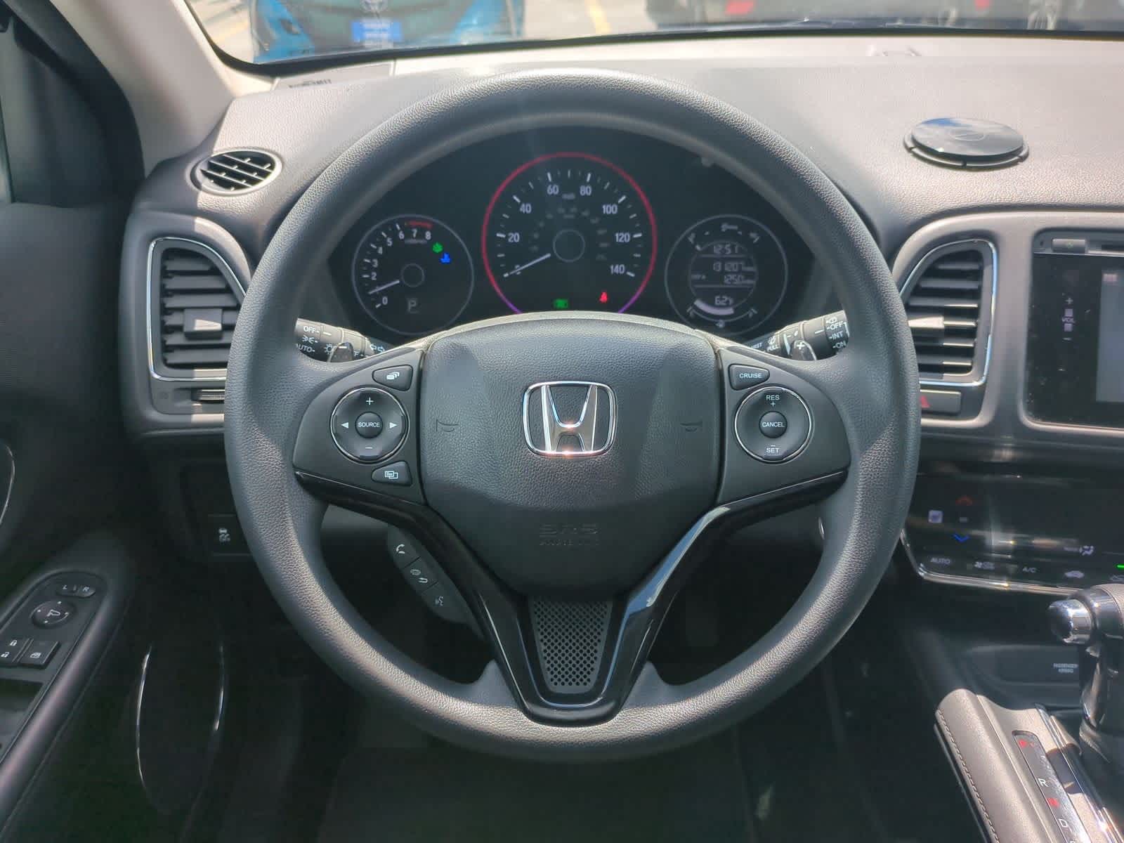 Thumbnail: 2016 Honda HR-V - 23