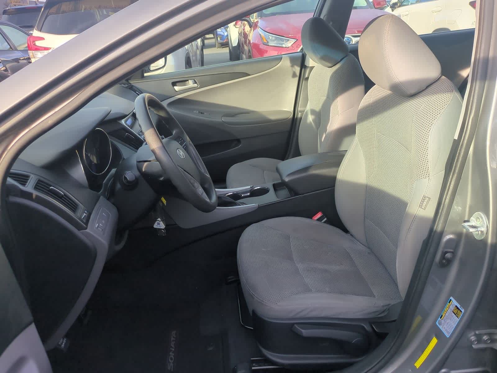 Thumbnail: 2013 Hyundai Sonata - 17