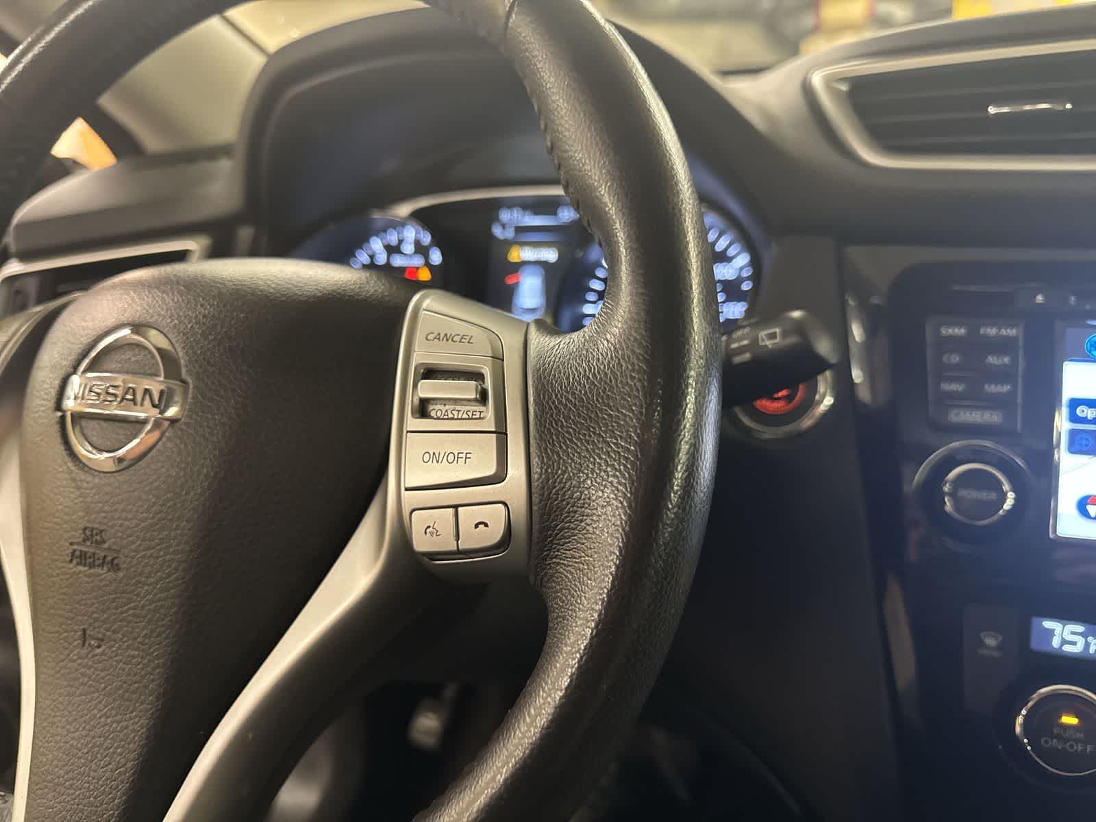 Thumbnail: 2016 Nissan Rogue - 23