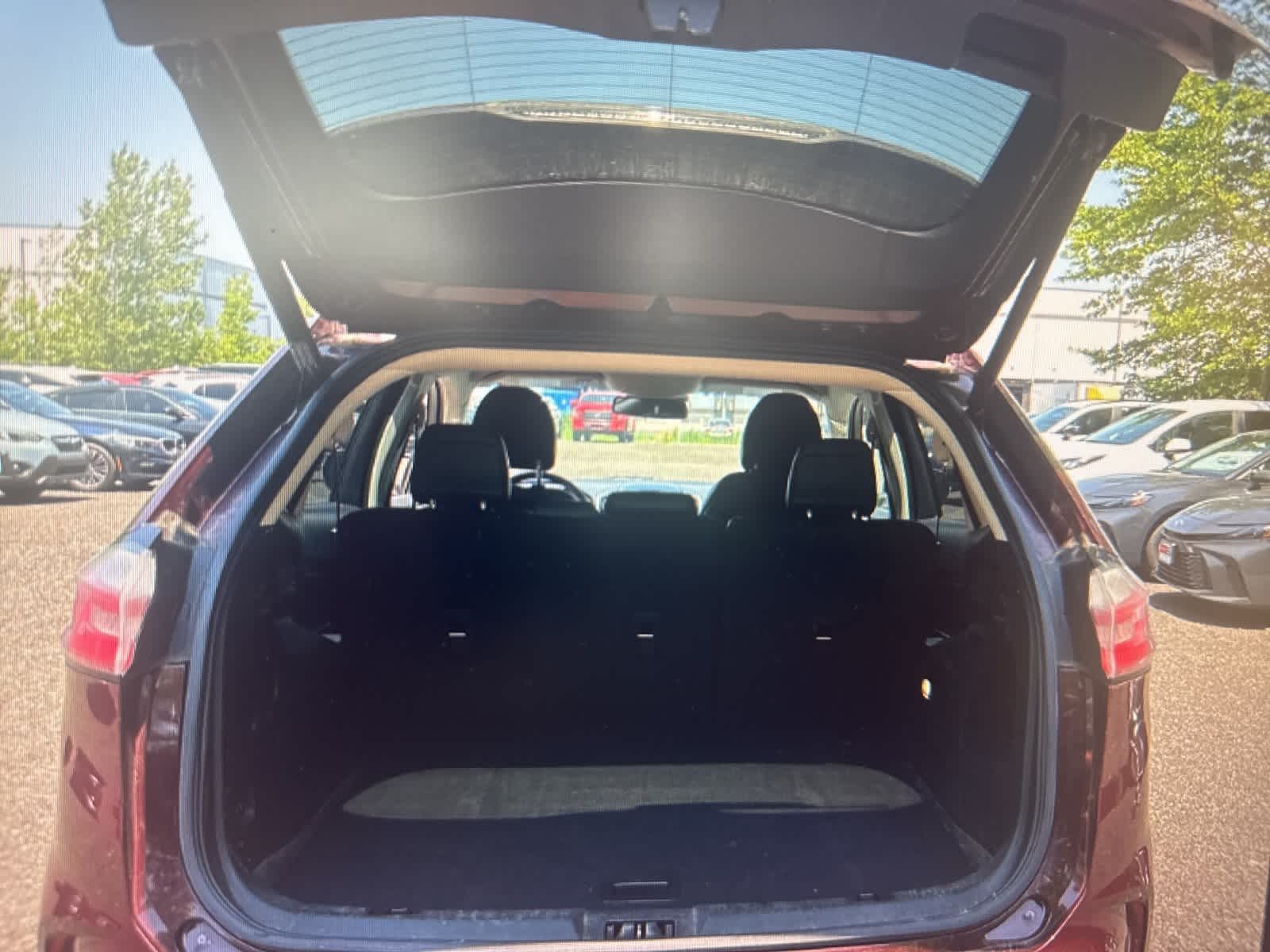 Thumbnail: 2019 Ford Edge - 20