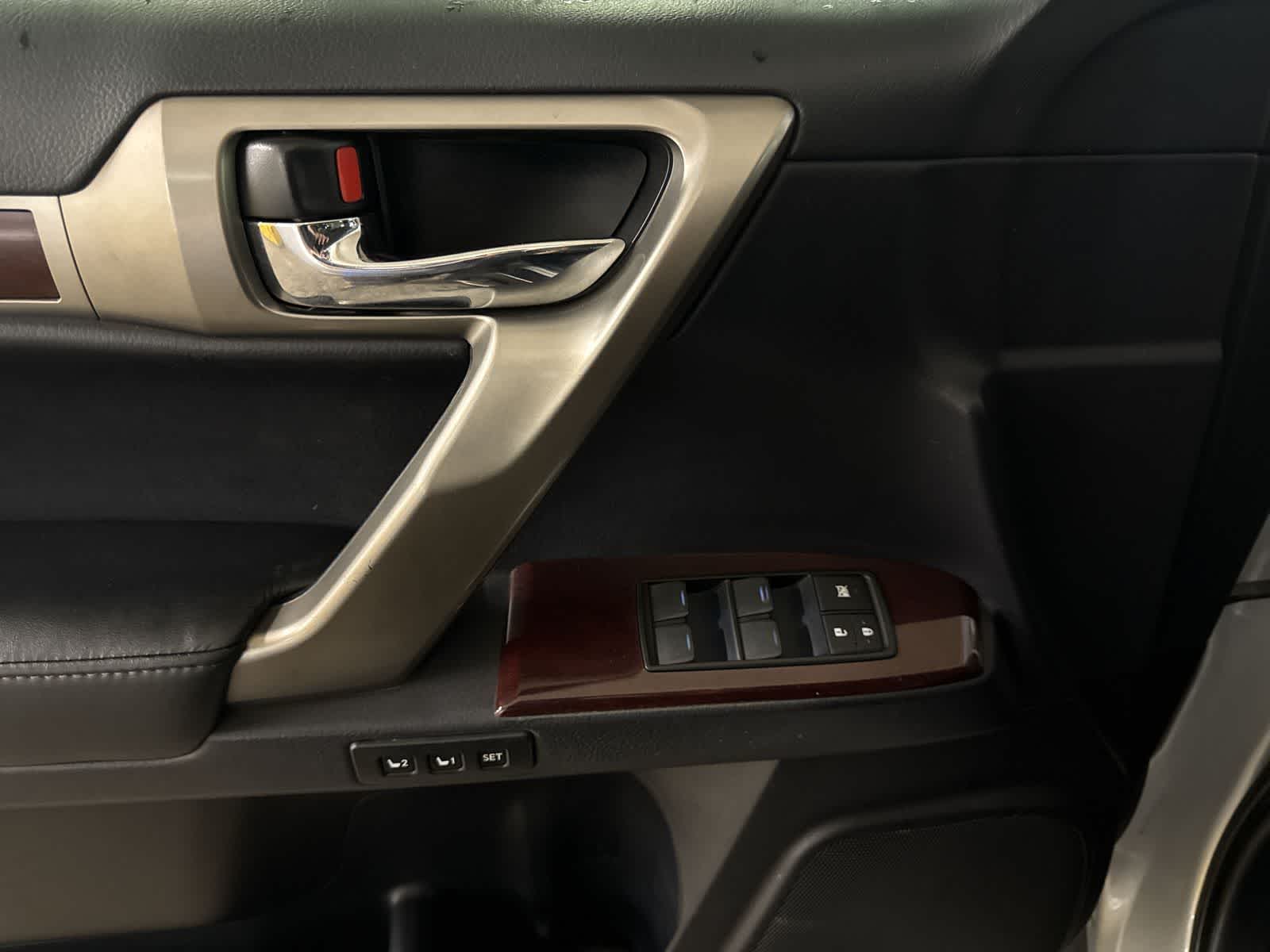 Thumbnail: 2017 Lexus GX - 18