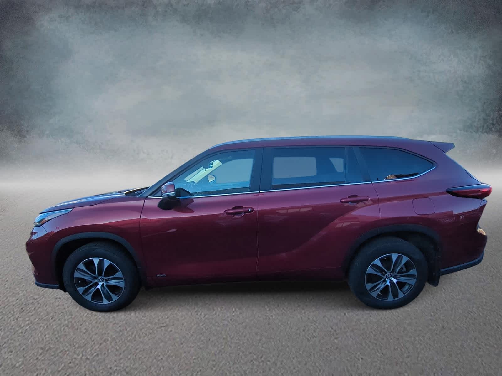 Thumbnail: 2023 Toyota Highlander - 5