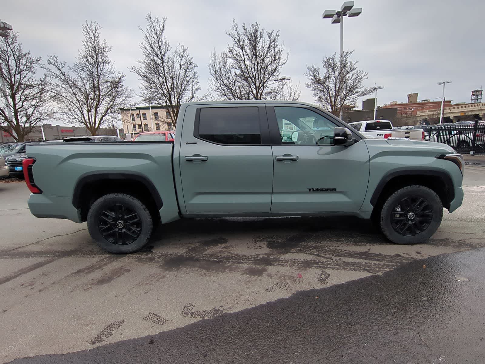 Thumbnail: 2024 Toyota Tundra - 23