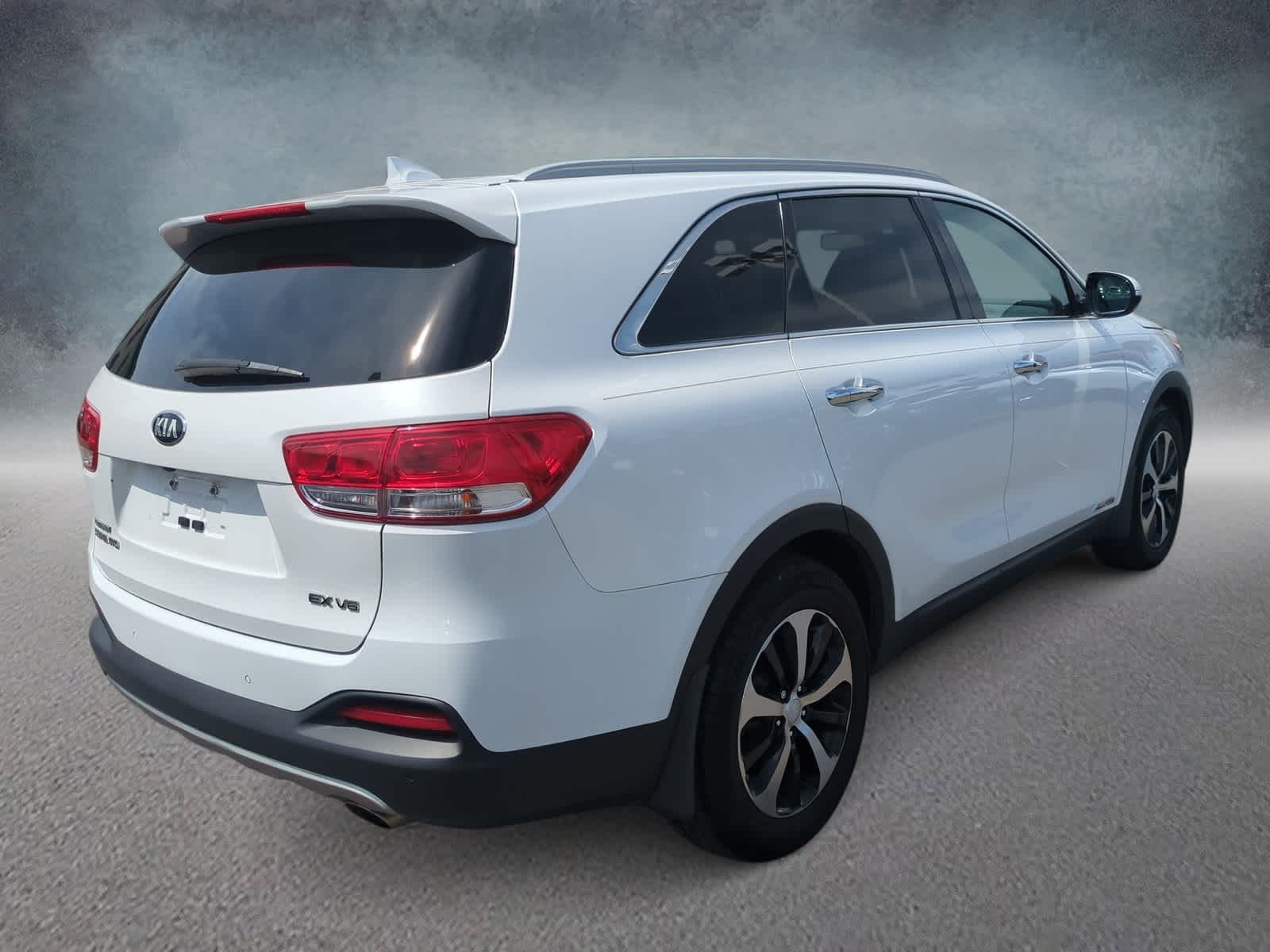 Thumbnail: 2016 Kia Sorento - 8
