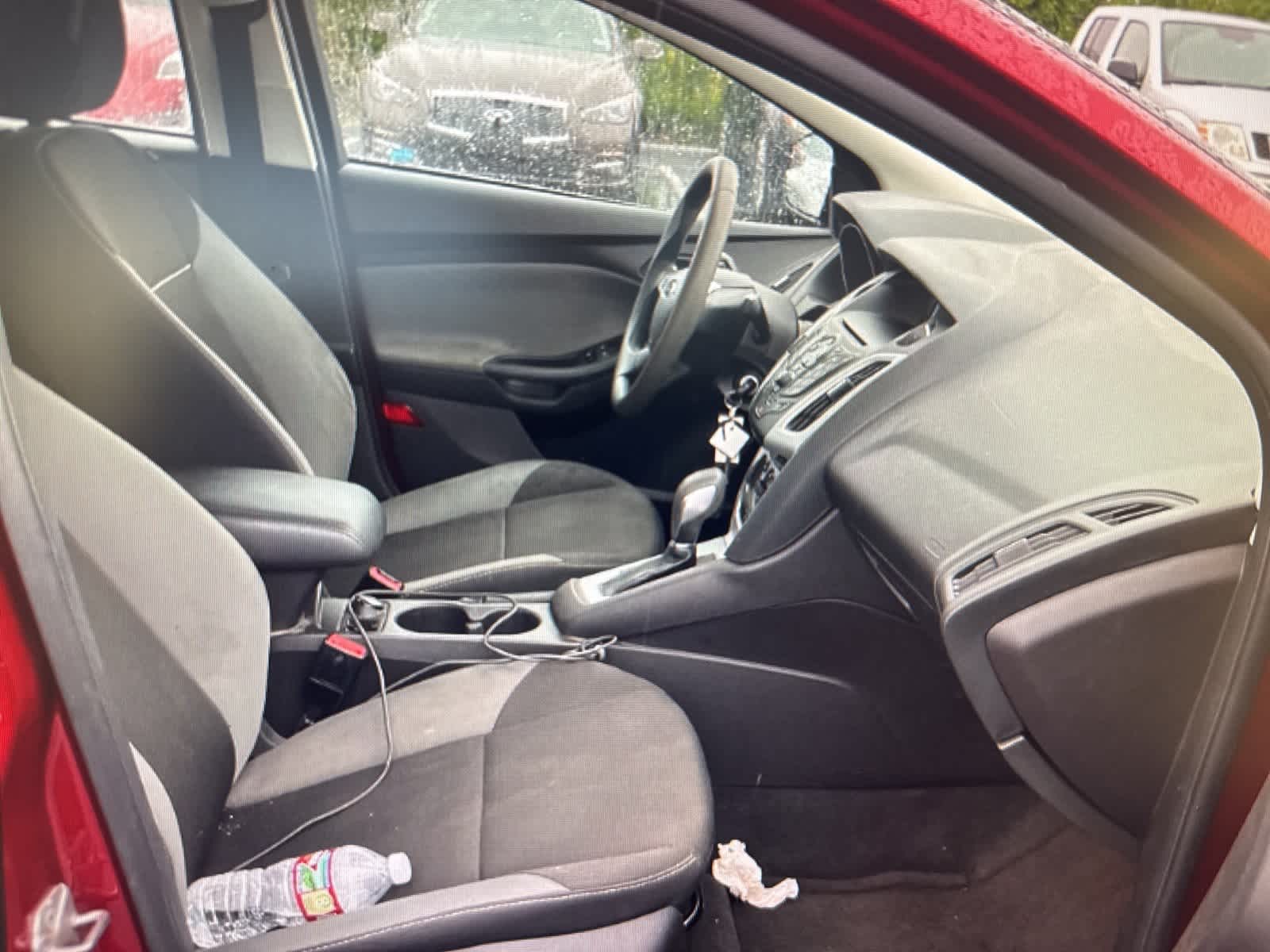 Thumbnail: 2014 Ford Focus - 12