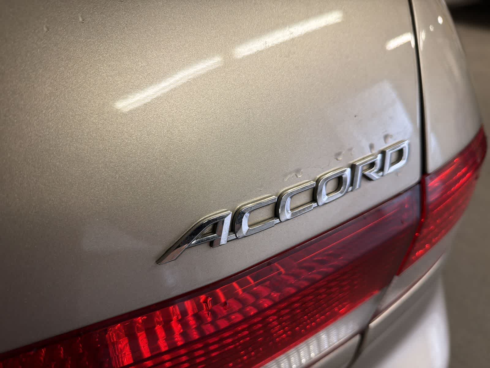 Thumbnail: 2003 Honda Accord - 13