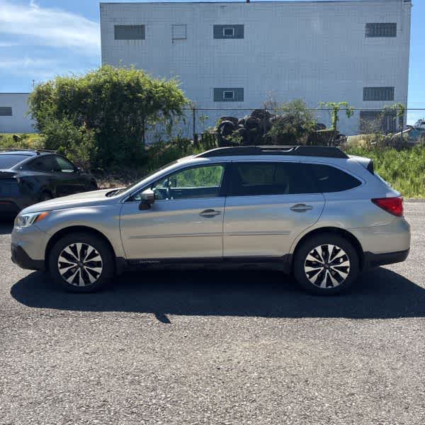 Thumbnail: 2017 Subaru Outback - 3
