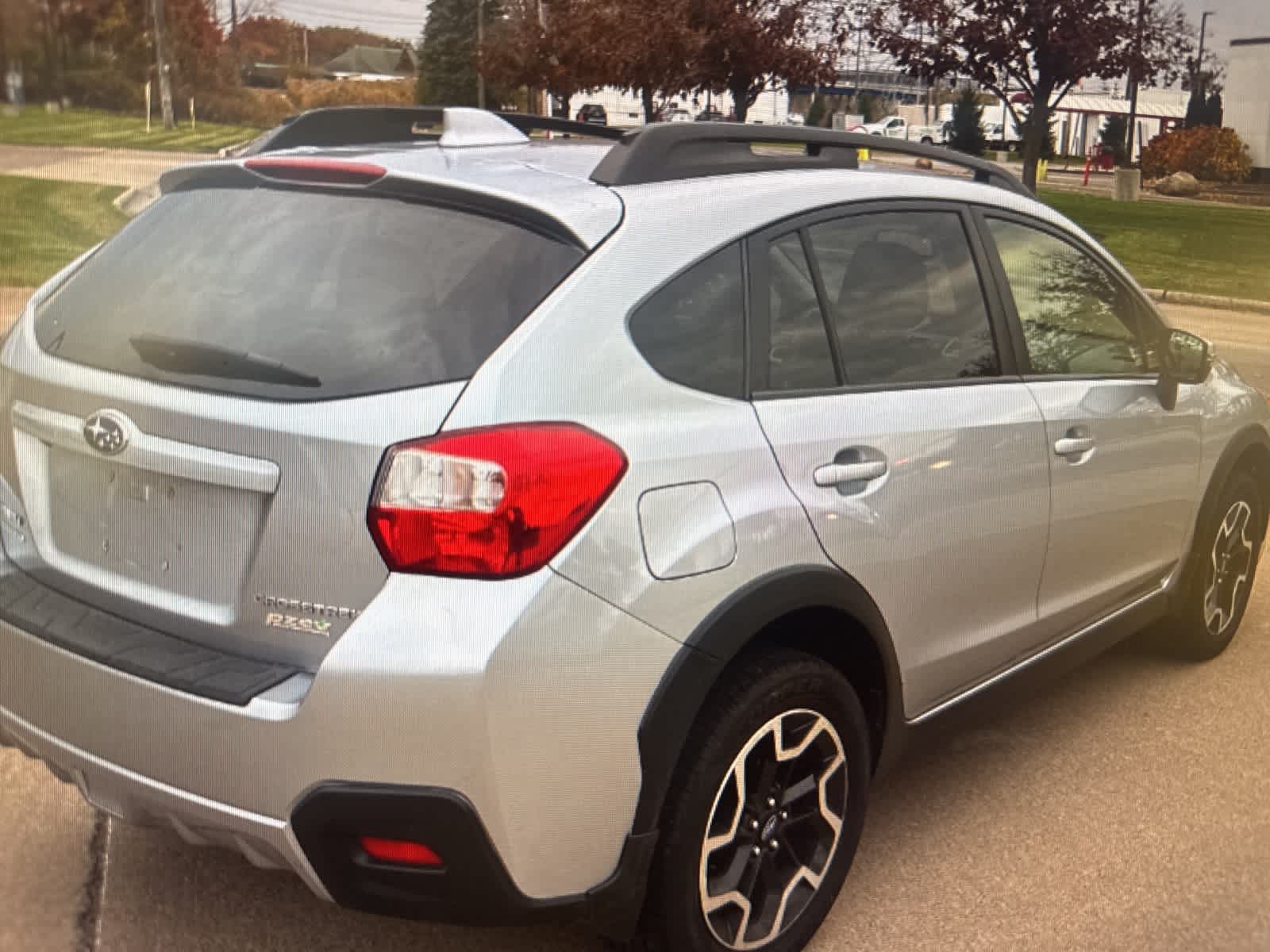 Thumbnail: 2016 Subaru Crosstrek - 5