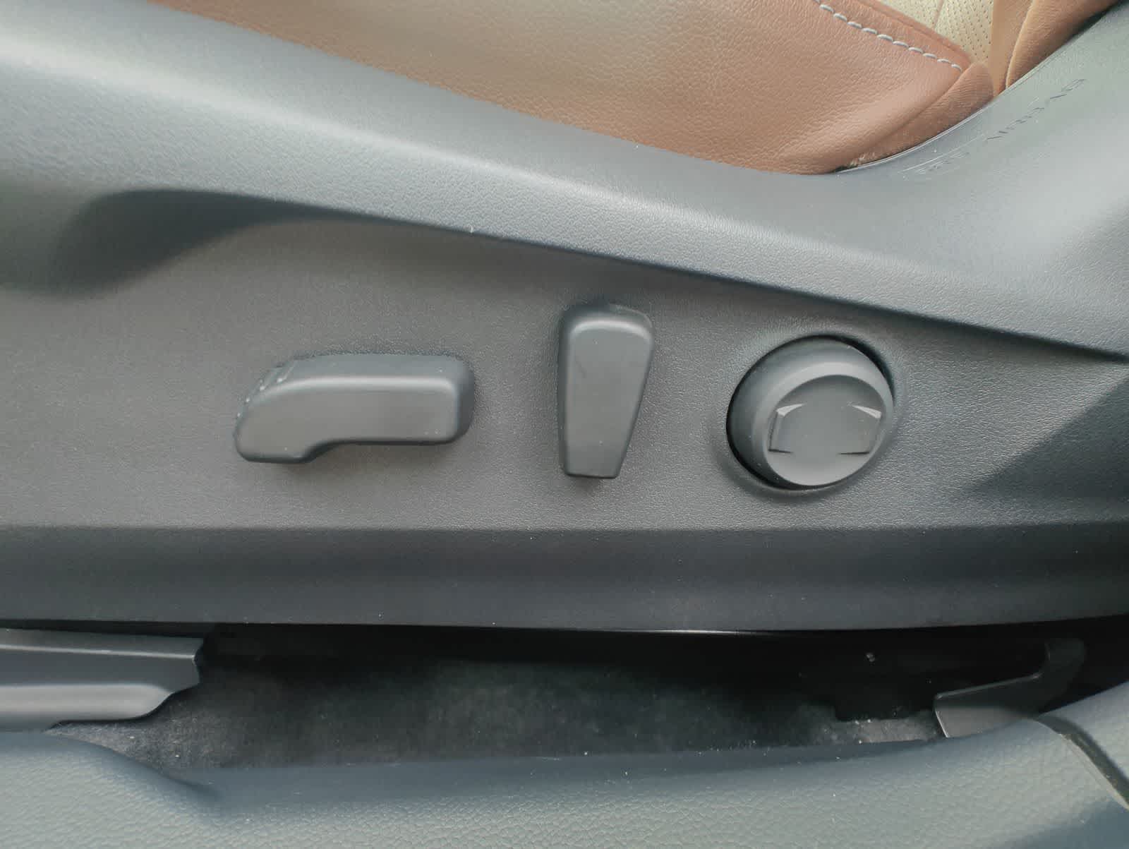 Thumbnail: 2022 Subaru Outback - 18