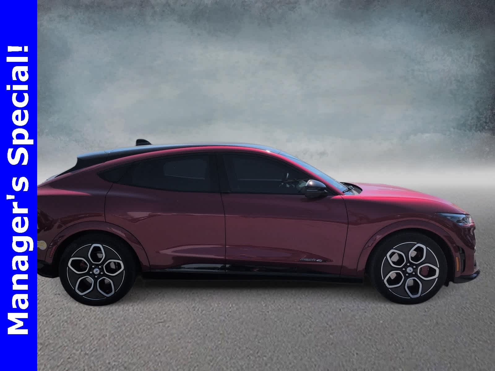 Thumbnail: 2022 Ford Mustang Mach-E - 9