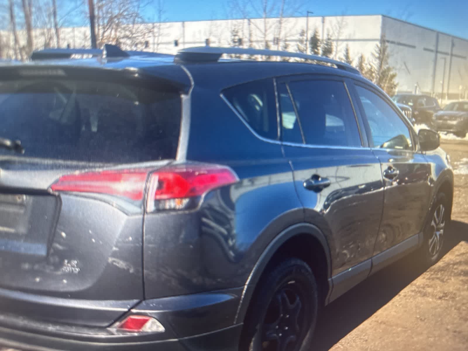 Thumbnail: 2017 Toyota RAV4 - 5