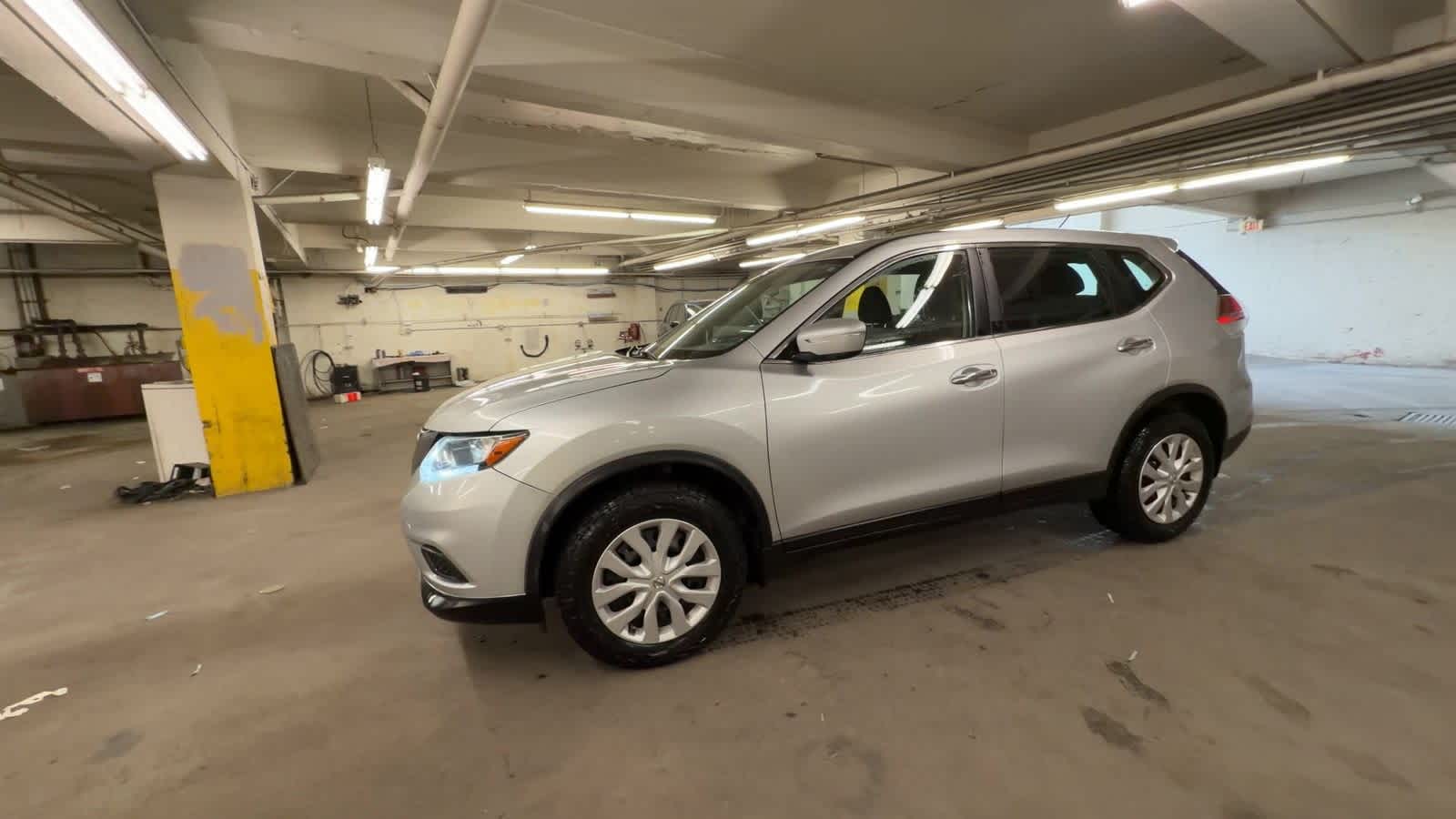 Thumbnail: 2015 Nissan Rogue - 4