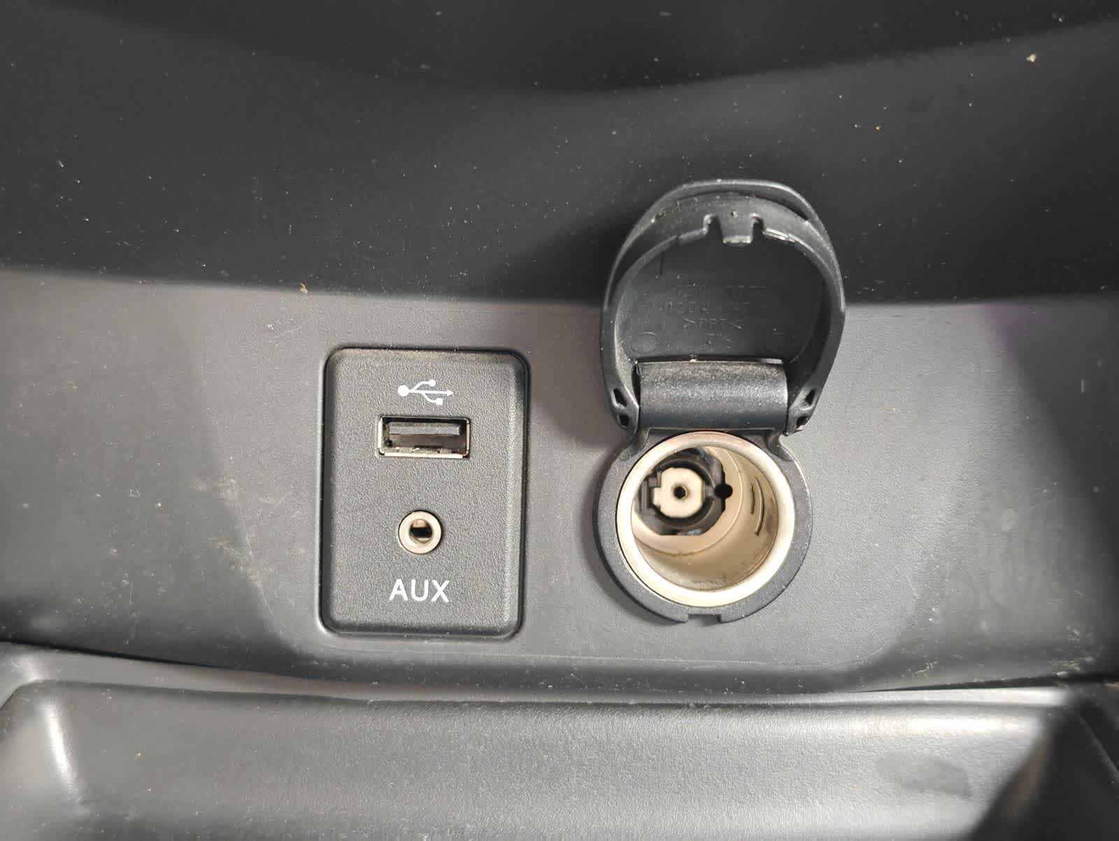 Thumbnail: 2016 Nissan Rogue - 30