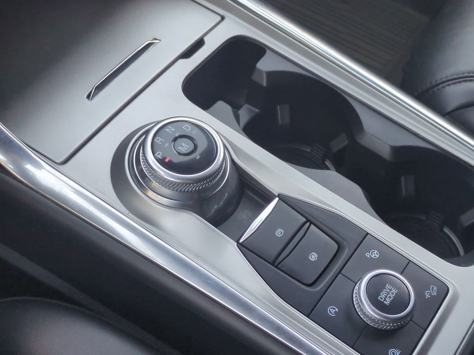 Thumbnail: 2021 Ford Explorer - 33