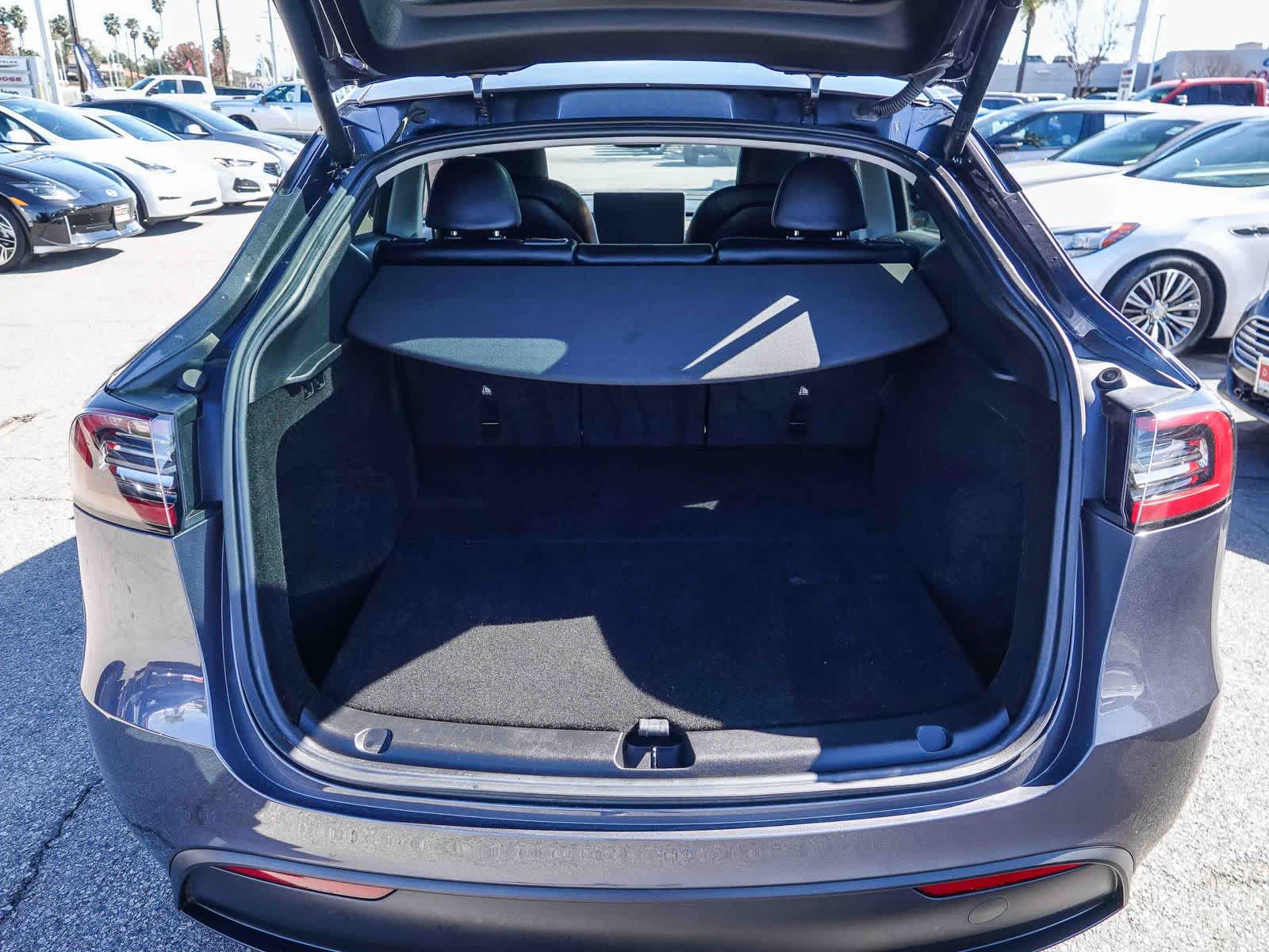 Thumbnail: 2023 Tesla Model Y - 26