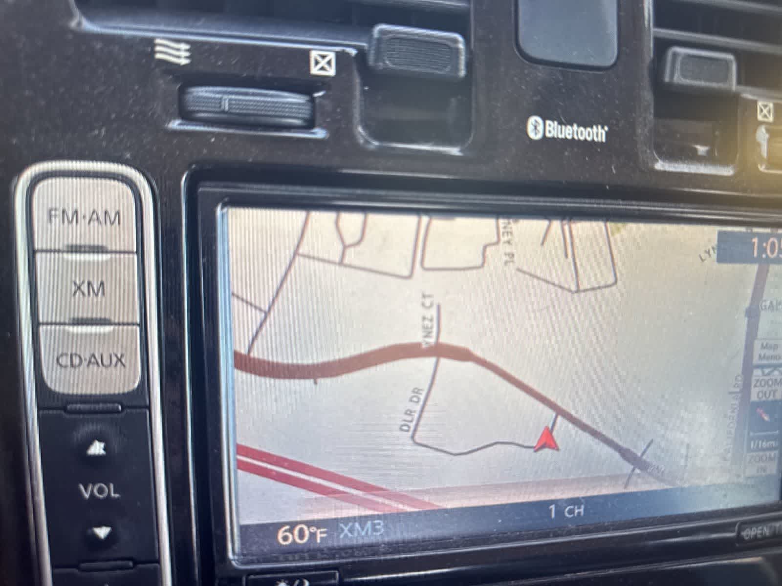 Thumbnail: 2015 Nissan Leaf - 16