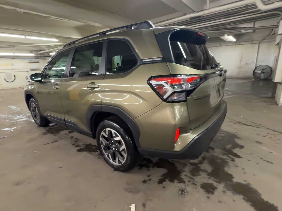 Thumbnail: 2026 Subaru Forester - 6