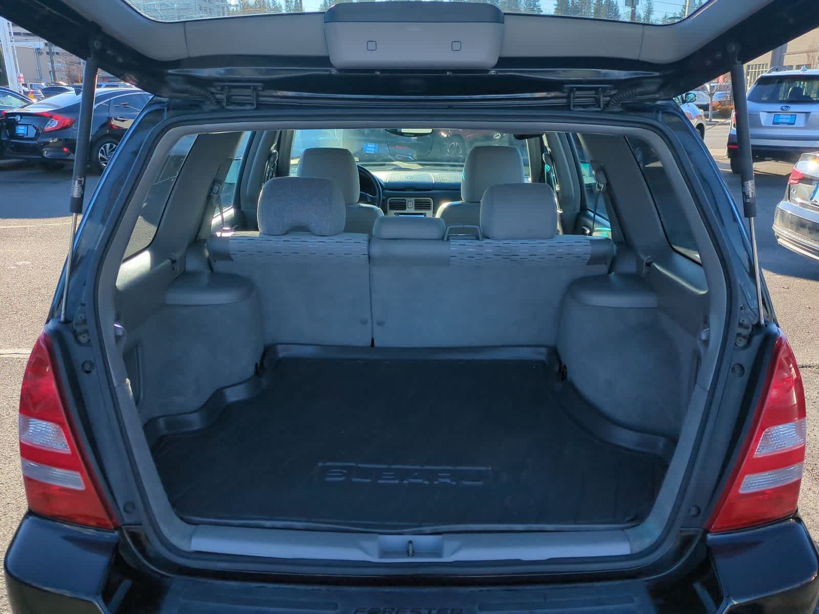 Thumbnail: 2004 Subaru Forester - 32