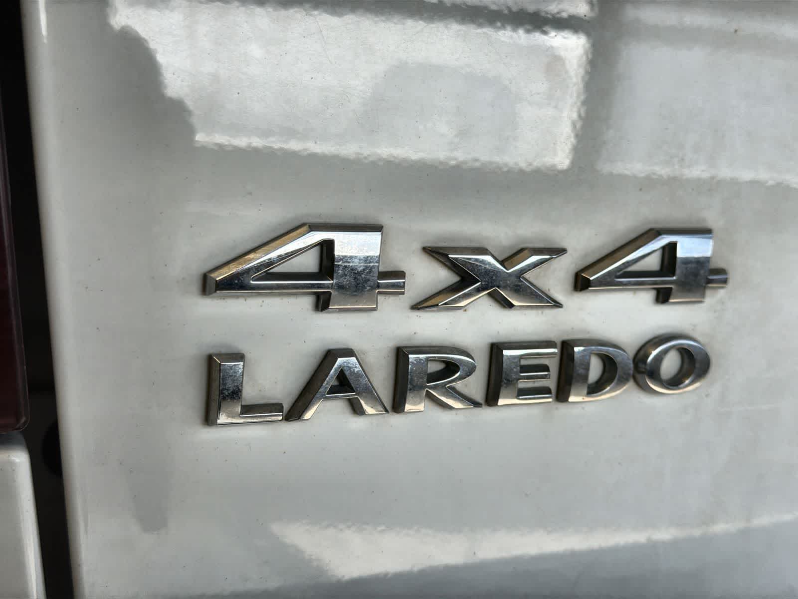 Thumbnail: 2010 Jeep Grand Cherokee - 12