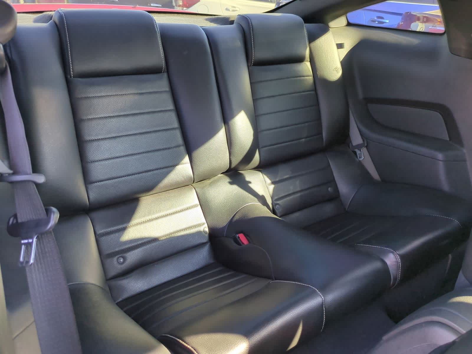 Thumbnail: 2010 Ford Mustang - 20