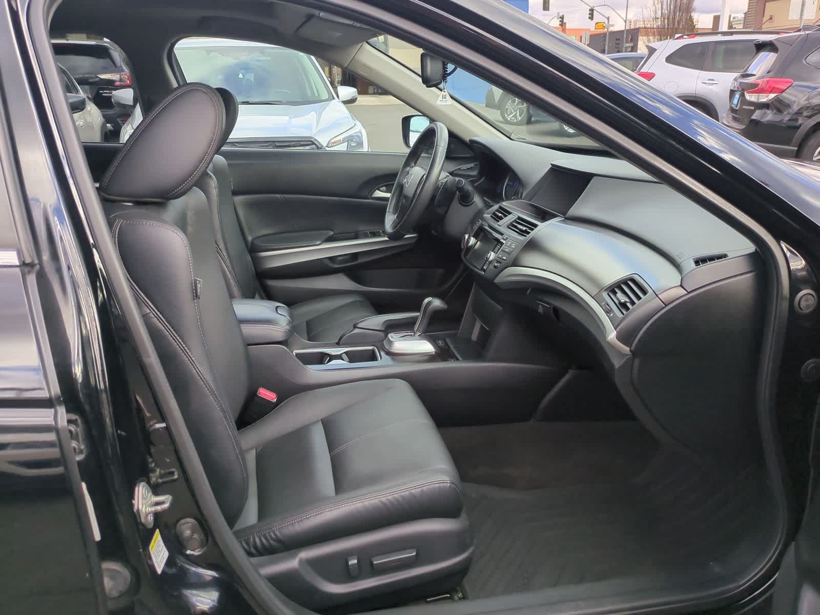 Thumbnail: 2014 Honda Crosstour - 23