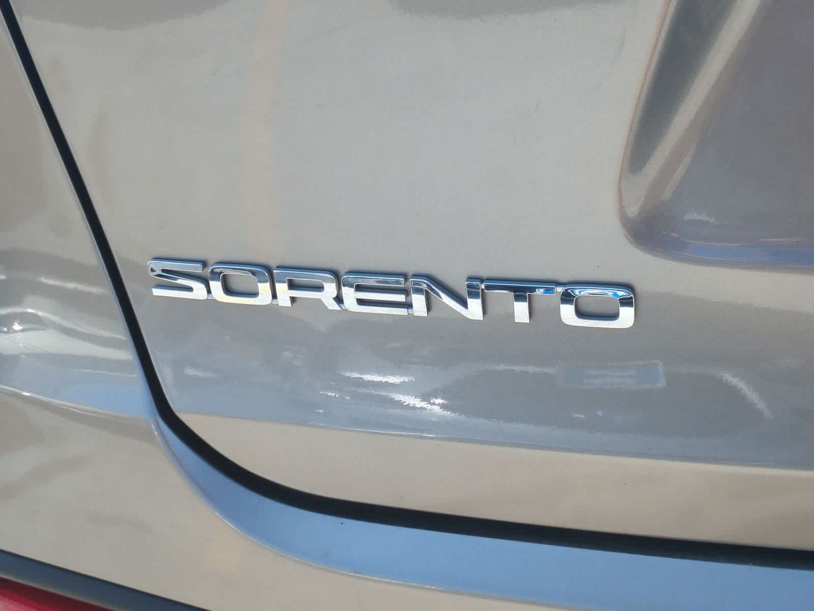 Thumbnail: 2016 Kia Sorento - 13