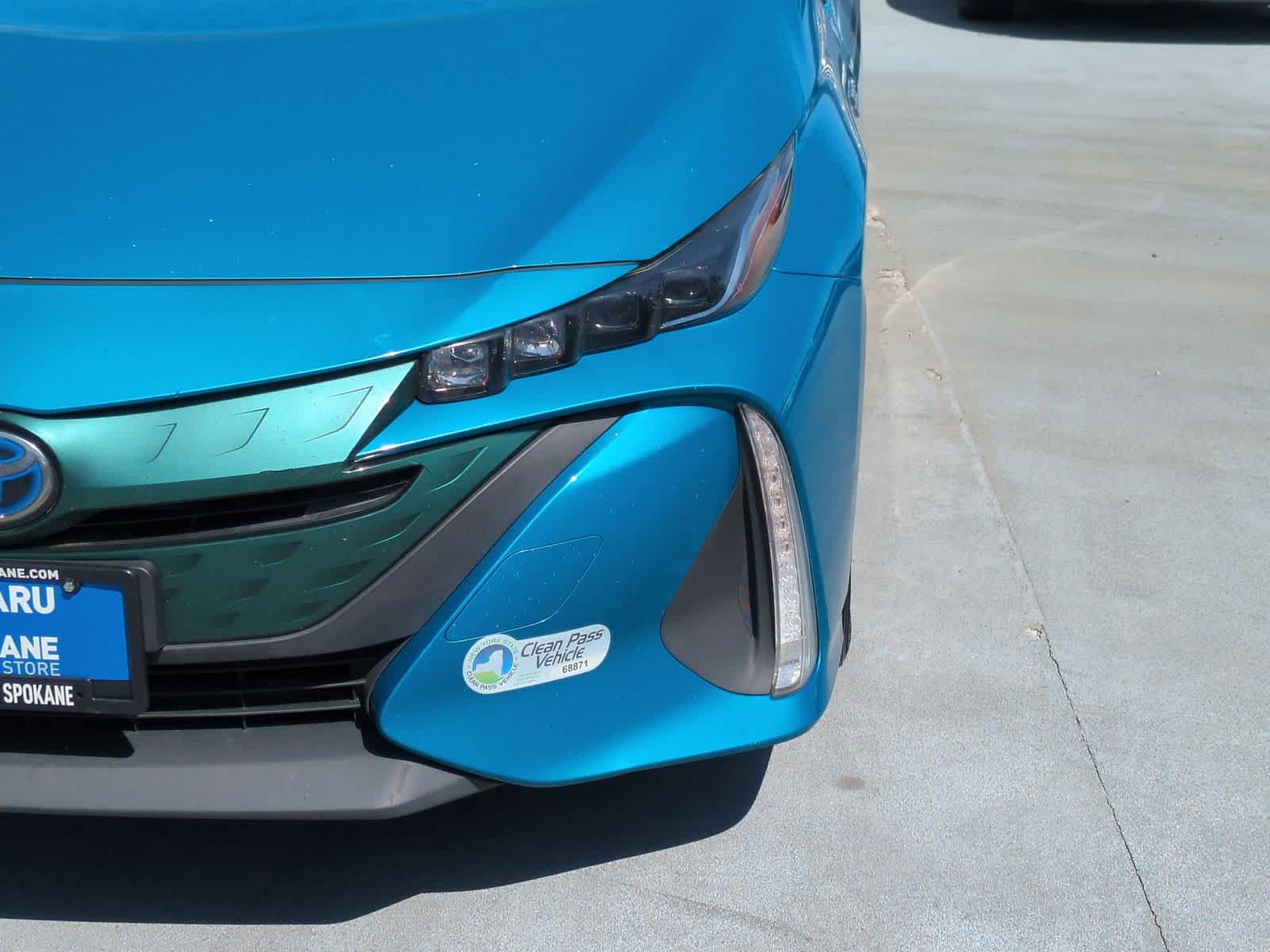 Thumbnail: 2017 Toyota Prius Prime - 11
