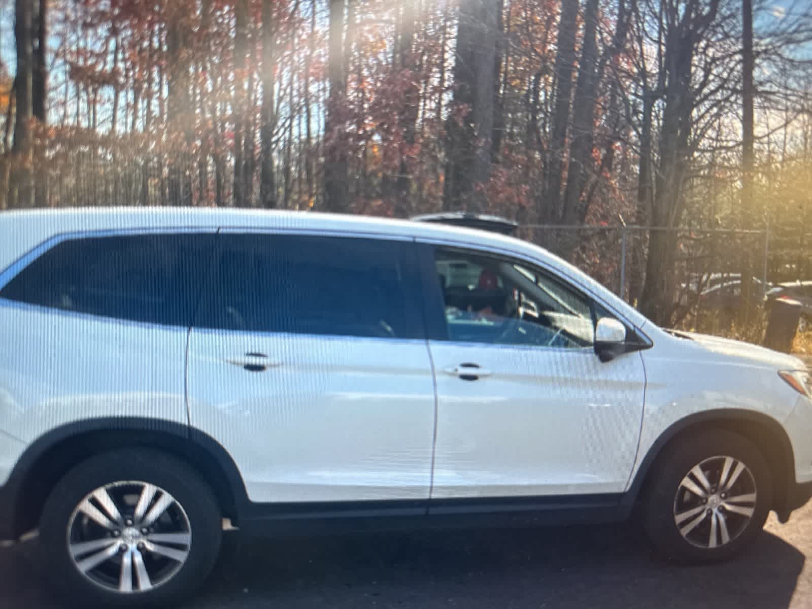 Thumbnail: 2017 Honda Pilot - 6