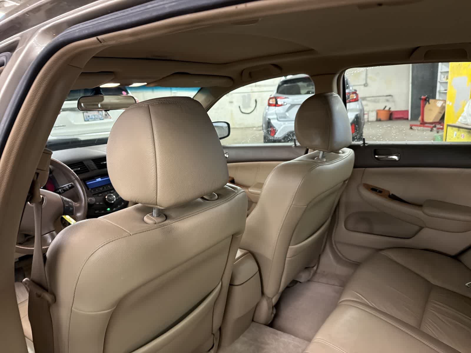 Thumbnail: 2003 Honda Accord - 19