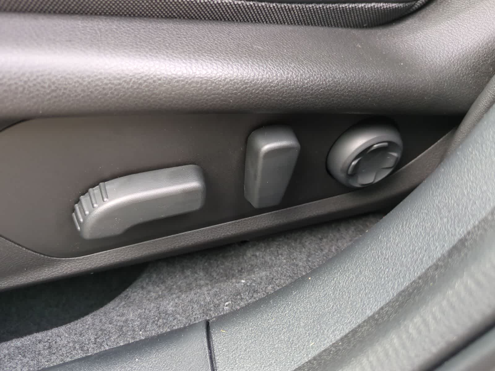 Thumbnail: 2026 Subaru Outback - 18