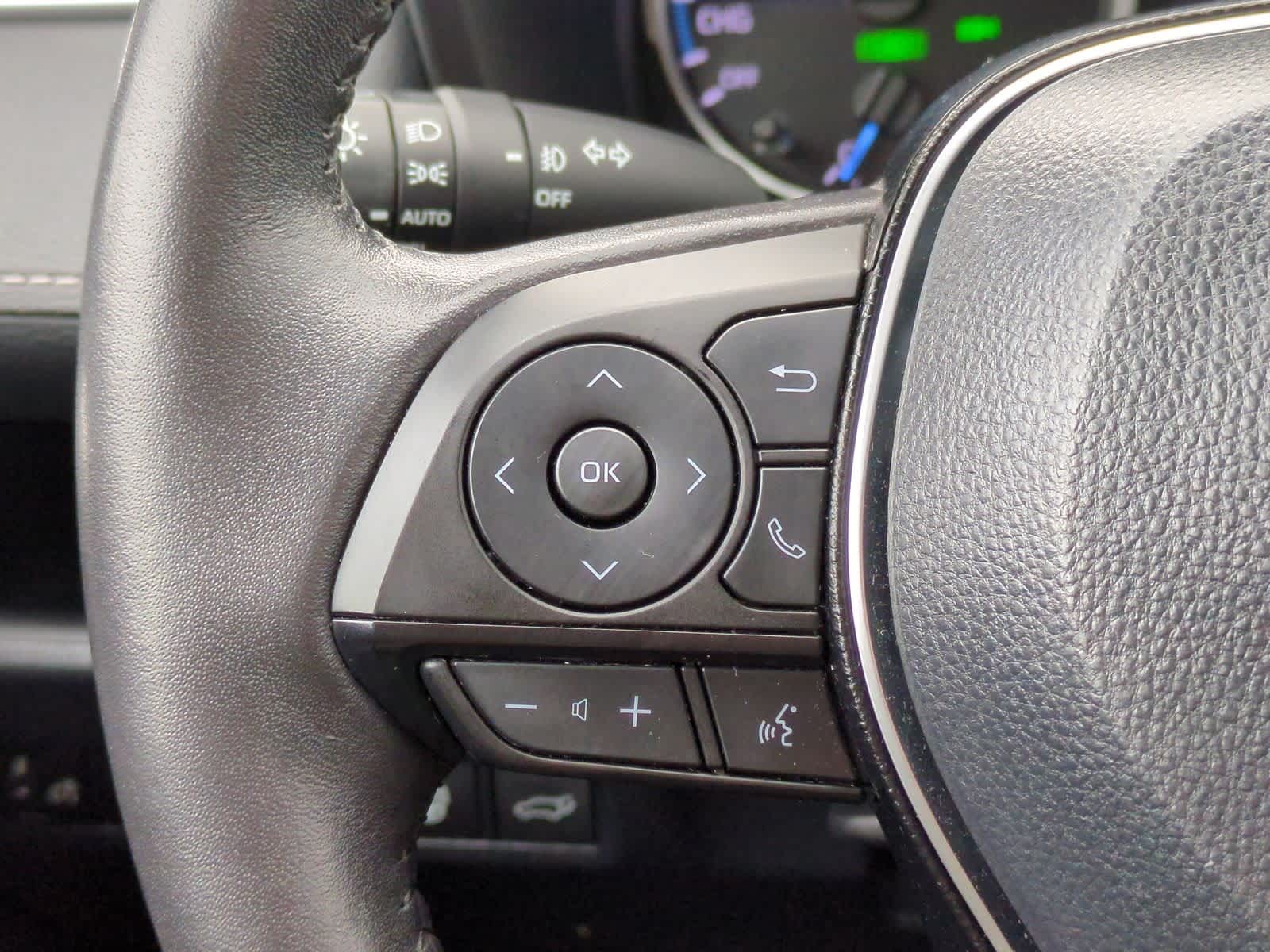 Thumbnail: 2020 Toyota RAV4 - 25