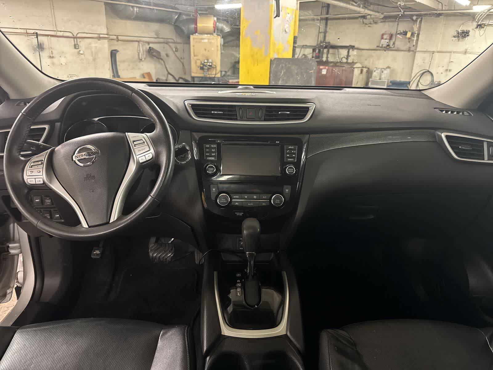 Thumbnail: 2016 Nissan Rogue - 13