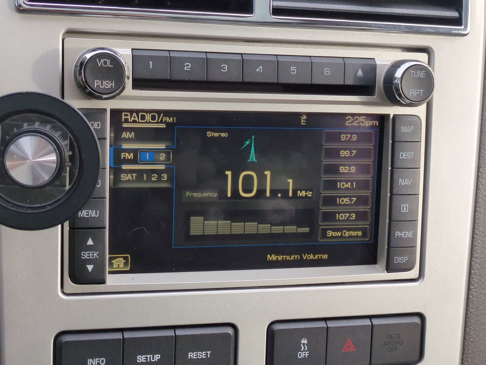 Thumbnail: 2010 Lincoln MKX - 30