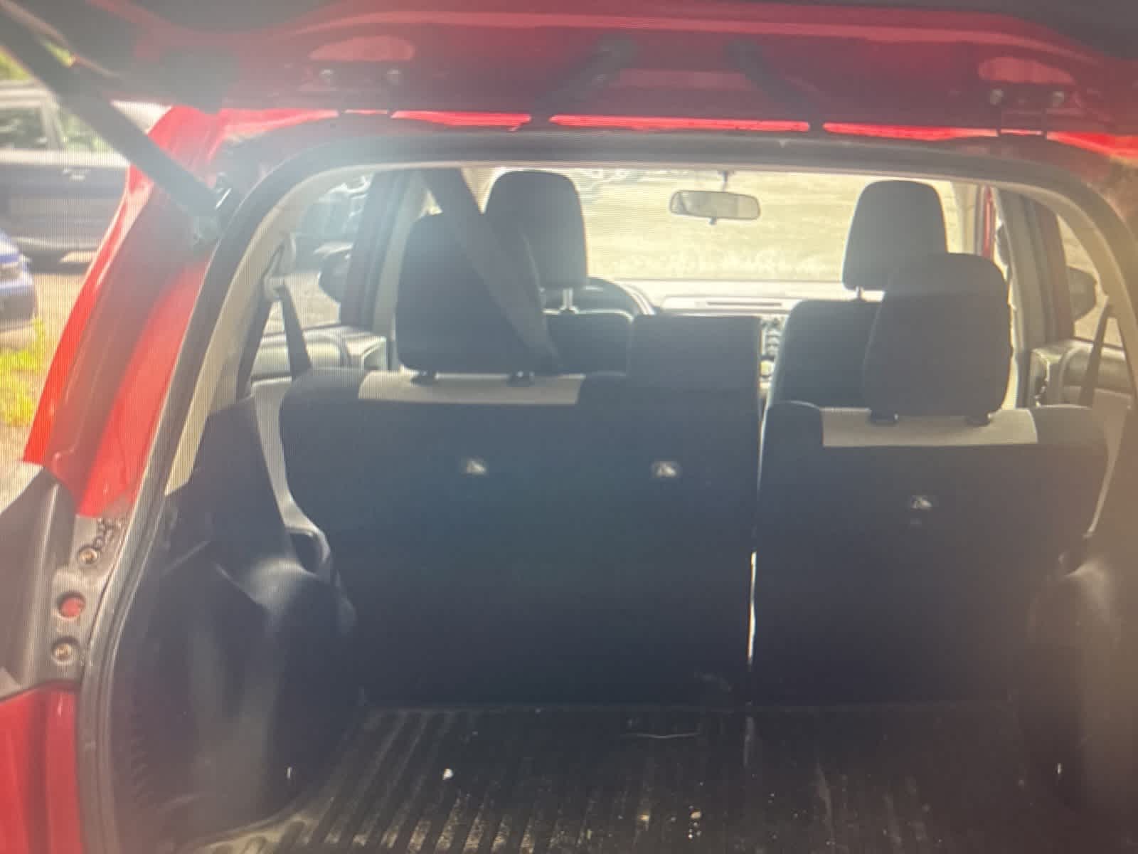Thumbnail: 2016 Toyota RAV4 - 21
