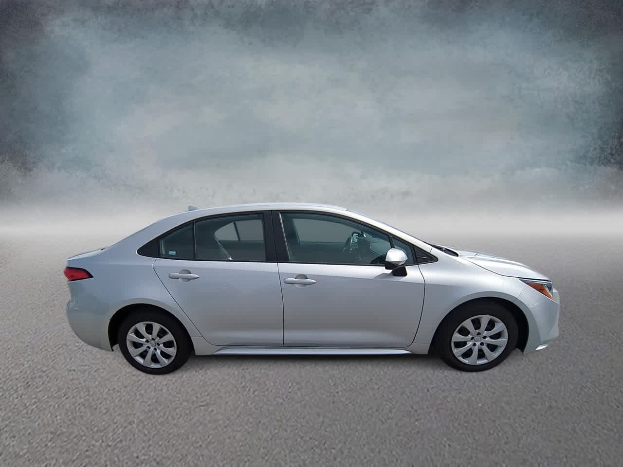 Thumbnail: 2023 Toyota Corolla - 9
