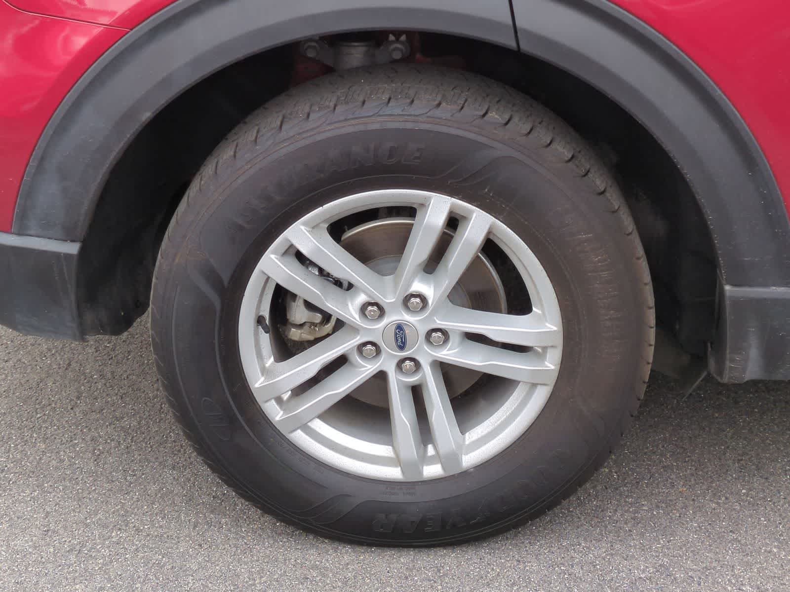 Thumbnail: 2021 Ford Explorer - 14