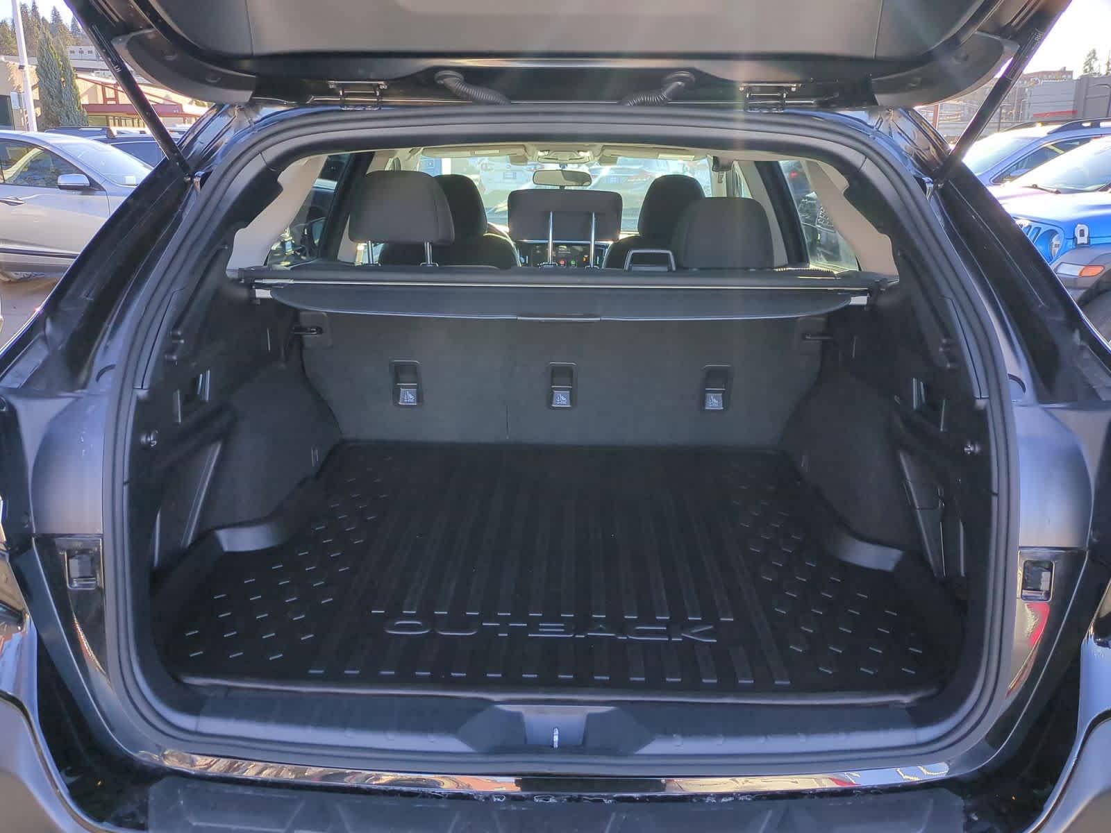 Thumbnail: 2022 Subaru Outback - 30