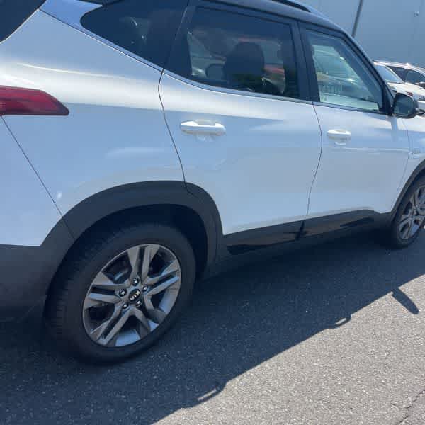 Thumbnail: 2021 Kia Seltos - 9