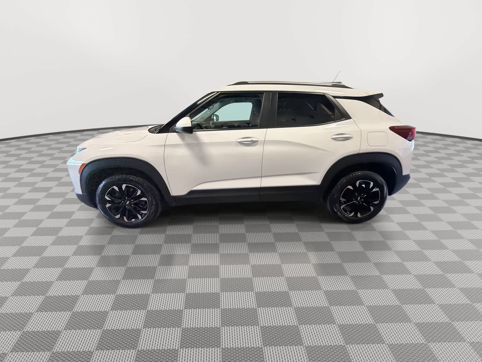 Thumbnail: 2021 Chevrolet TrailBlazer - 5