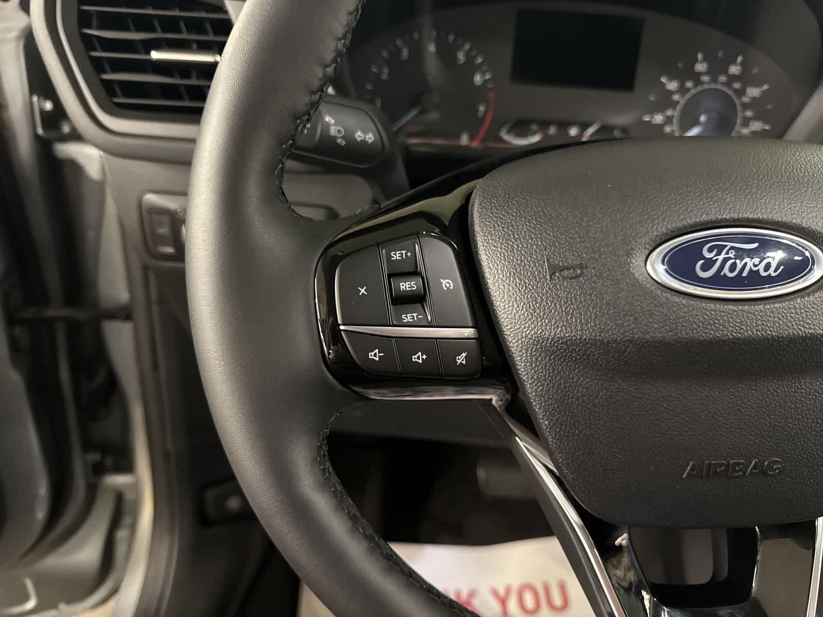 Thumbnail: 2022 Ford Escape - 23